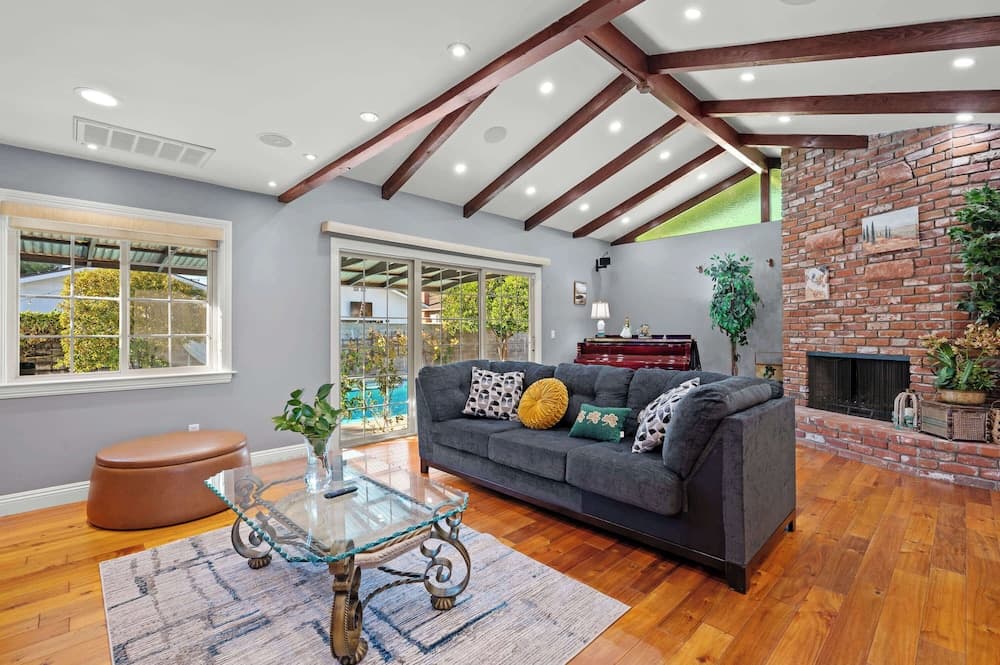 Luxury Estate With Sparkling Pool & Elegant Amenities