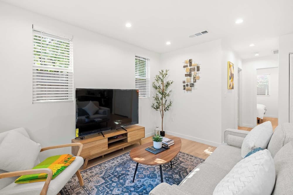 Family Friendly Retreat w Luxury Amenities