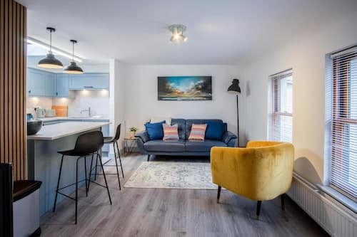 Sandy Steps - 1 Bedroom Apartment - Tenby