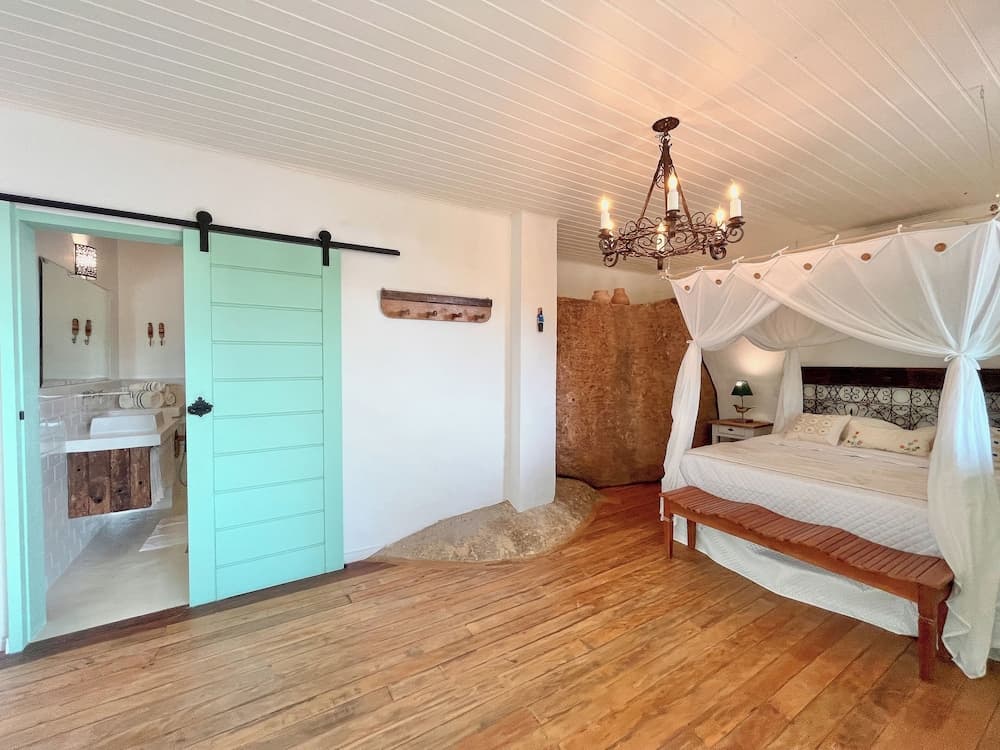 Blow Show Casa III Guest House