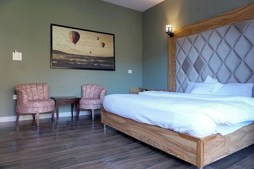 SL Manor Resort by Lawrence Hotels