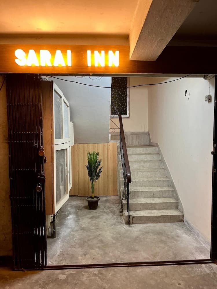 Sarai Inn