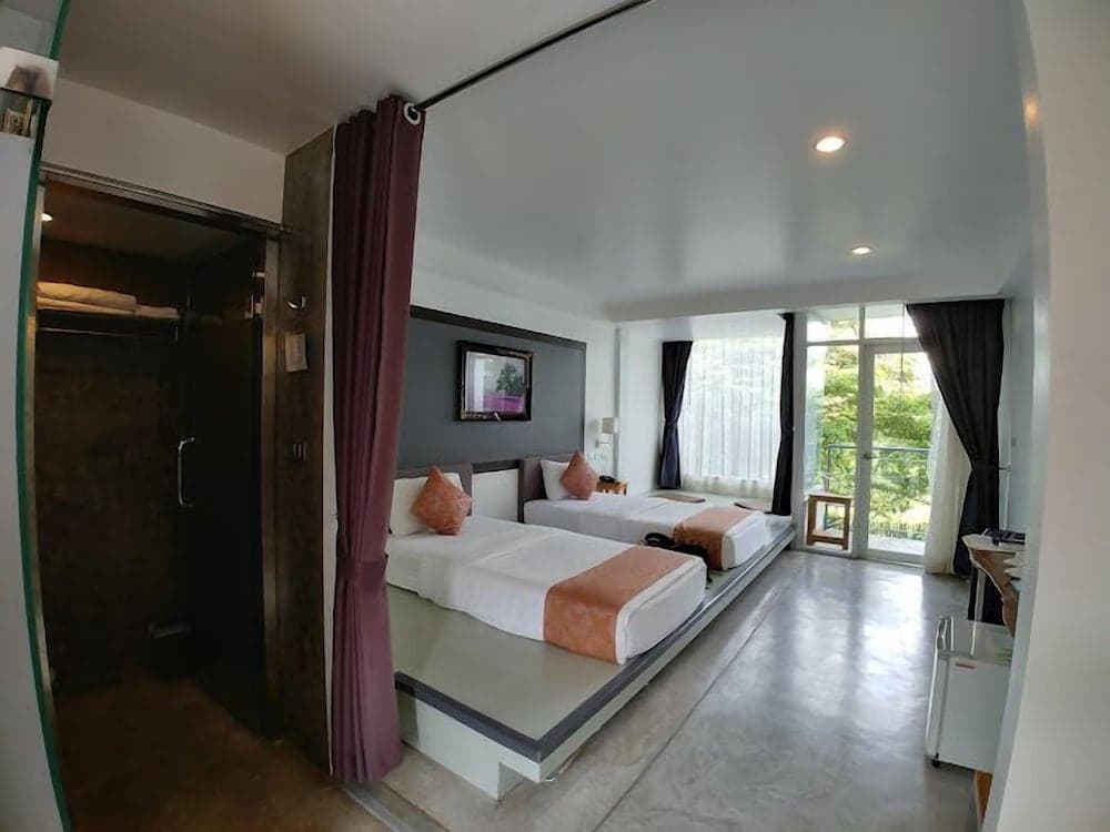 Sunset Serenity Jomtien Resort