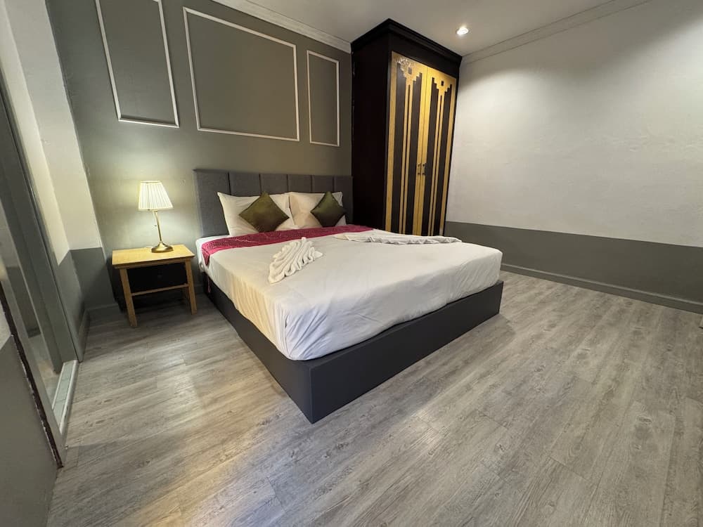 Zephyr House Residence