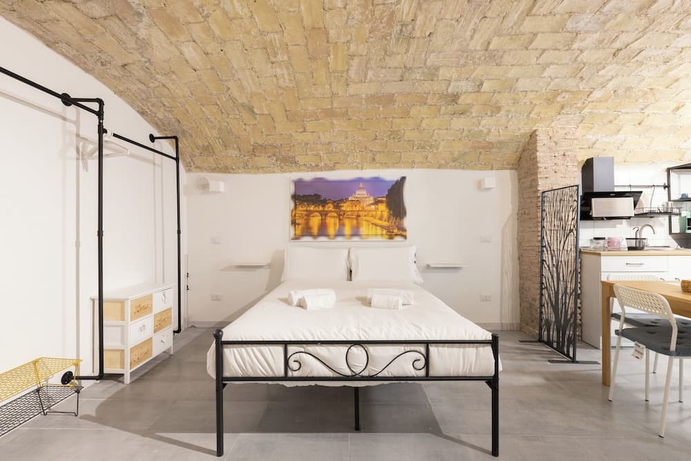 Paradise Vatican Home