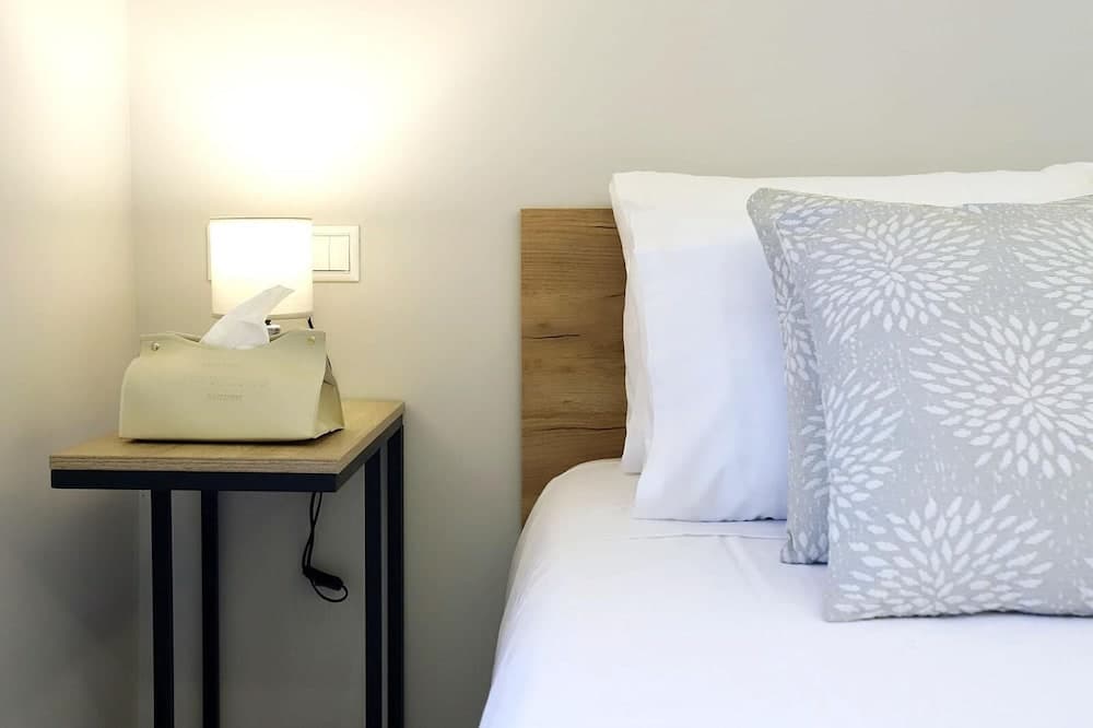 Vostalo apartments by Kassiopi's Sea