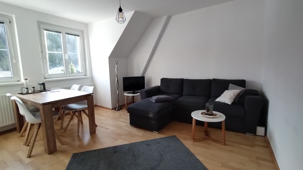 CityLeaves Apartment