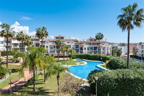 Sunny Getaway With Pool in Marbella - Ref M54