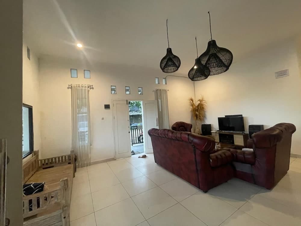 Capital O 94482 Villa Ruko