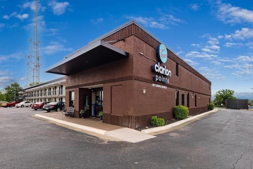 Clarion Pointe Winston – Salem Downtown