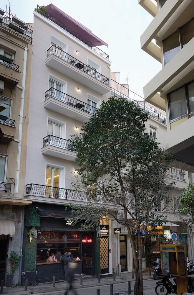 AthenSun Luxury Suites