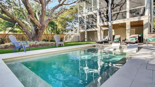 Walk to the Beach + Private Pool, Rooftop Terrace, Balcony 3602 Cameron