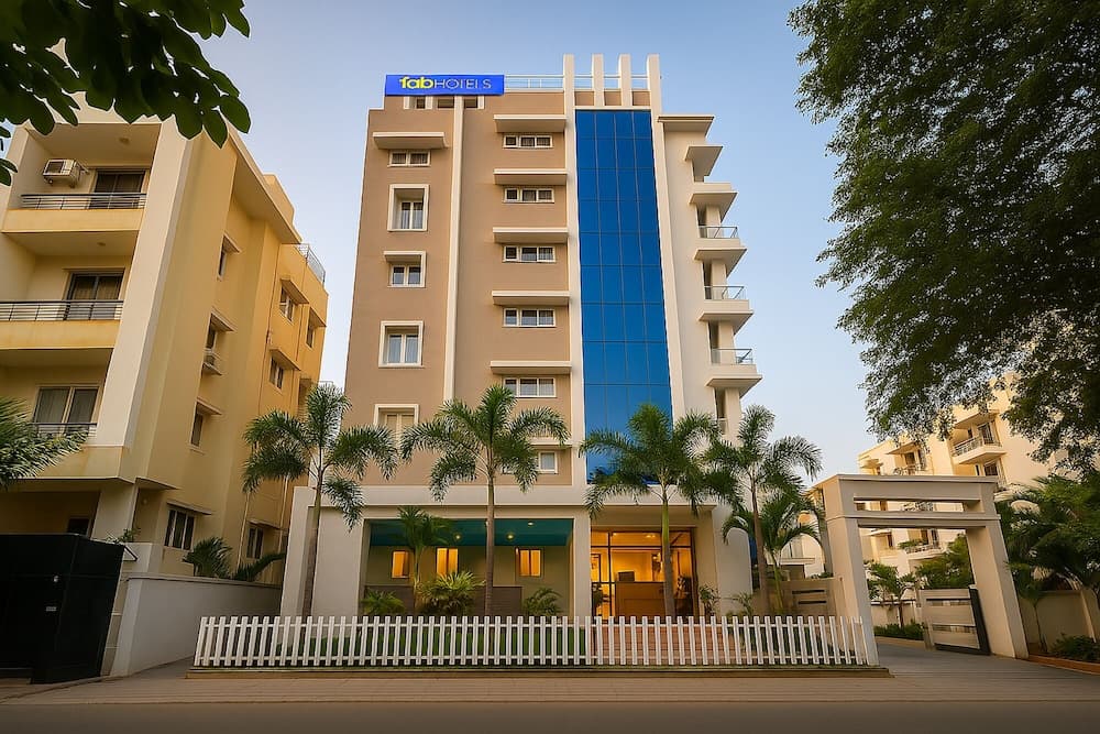 Fabhotel The Botanica