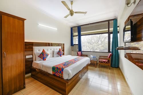 FabHotel Joy 35