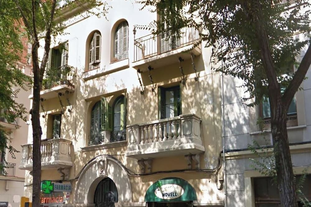 Konaklama yerinin ön cephesi