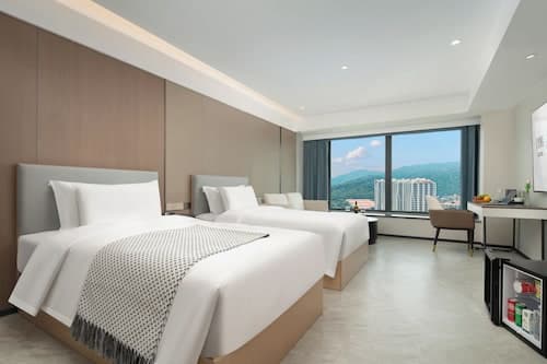 ECHIC Mercure (Guangzhou Baoneng Performing Arts Center Luogang Wanda Plaza)
