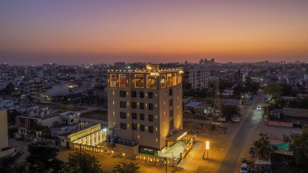 Royal Prime - A City Center Botique Hotal in Jaipur