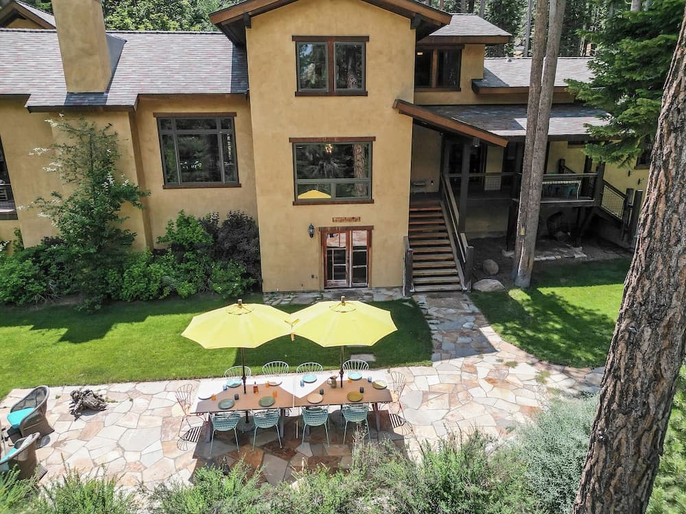 Star Haven Retreat 5 BDR Stunner!