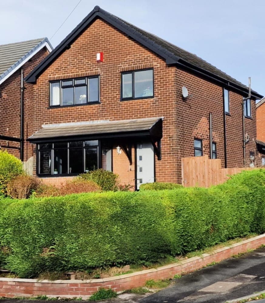 Detached Homestay With Private Rooms