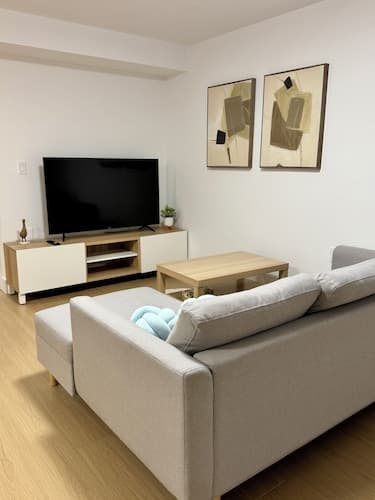 Levida Living - Cozy 2 Bedroom Suite at the Heart of Langley