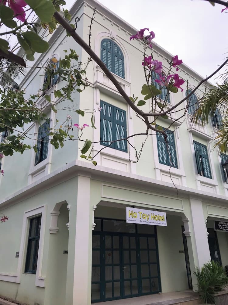 Ha Tay Hotel