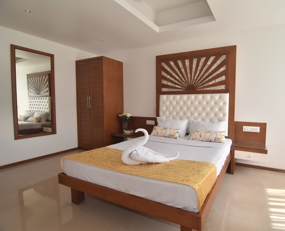 Beach Paradise Miramar Goa