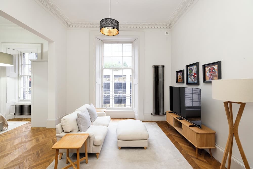 Modern studio in Edinburgh West End
