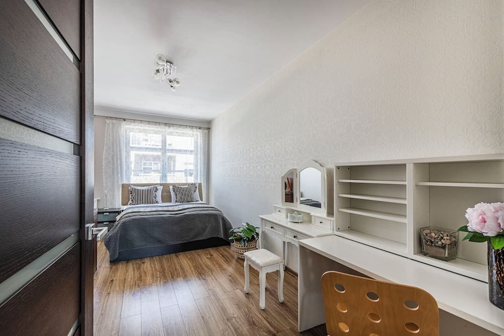 Lion Apartments - The Wave