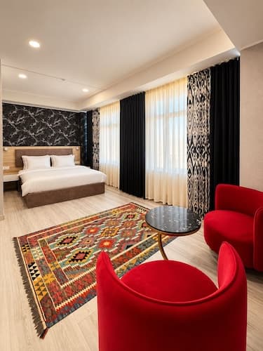 Badyan Hotel