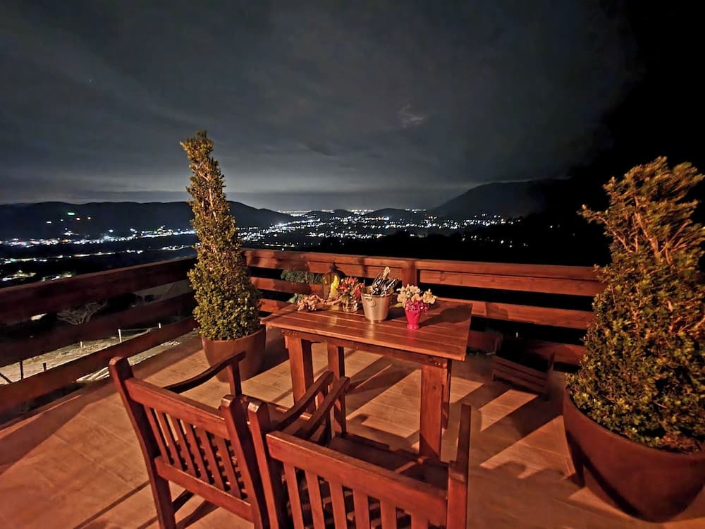 Konaklama yerinin ön cephesi