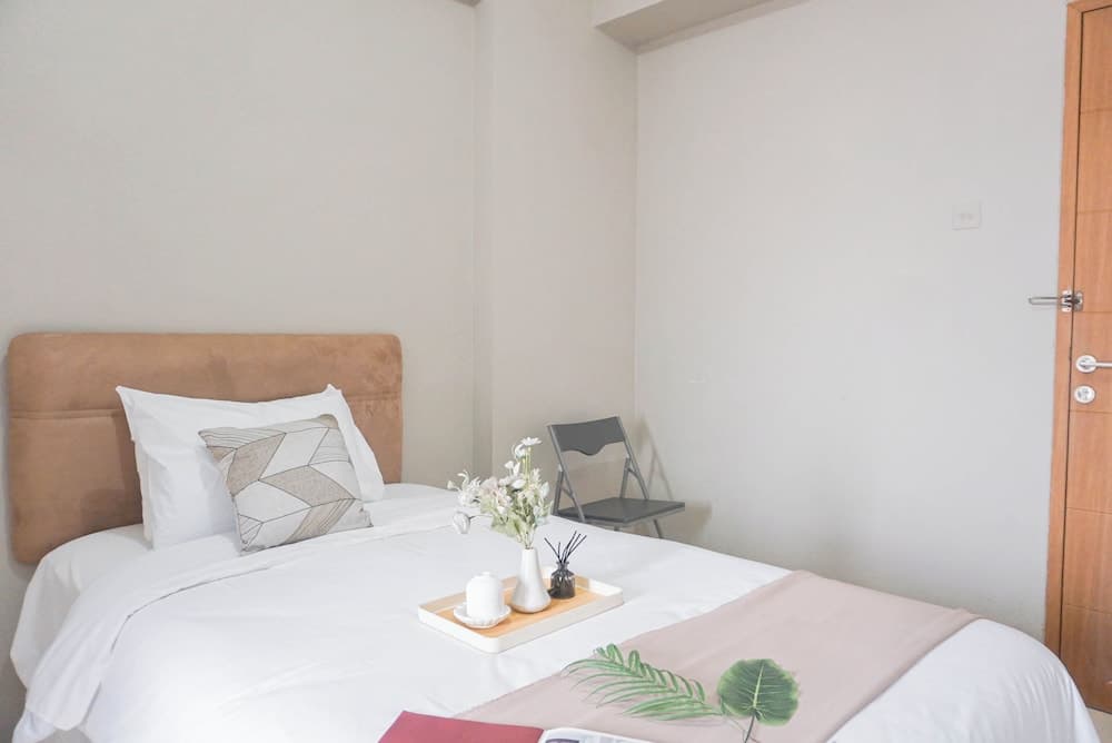 Homey And Cozy Studio Apartment Margonda Residence 2