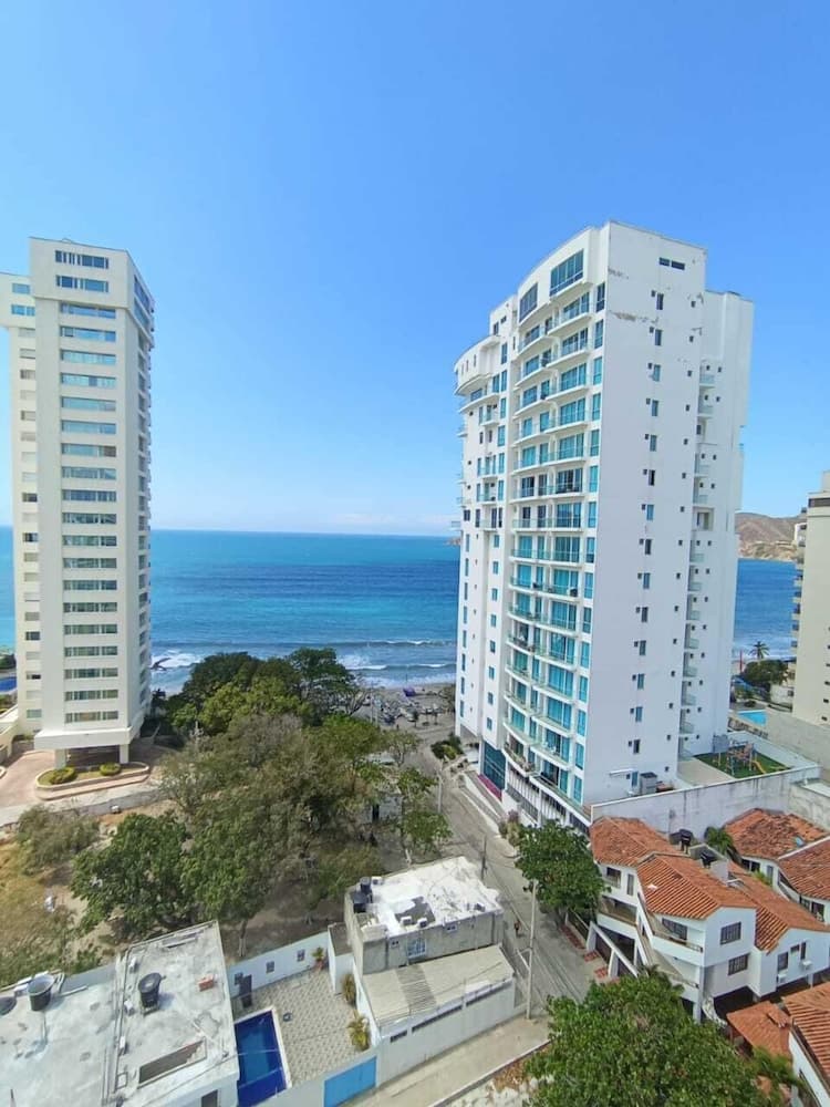 Konaklama yerinden şehir manzarası