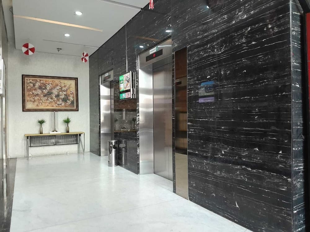 Roket Room Majestic Point