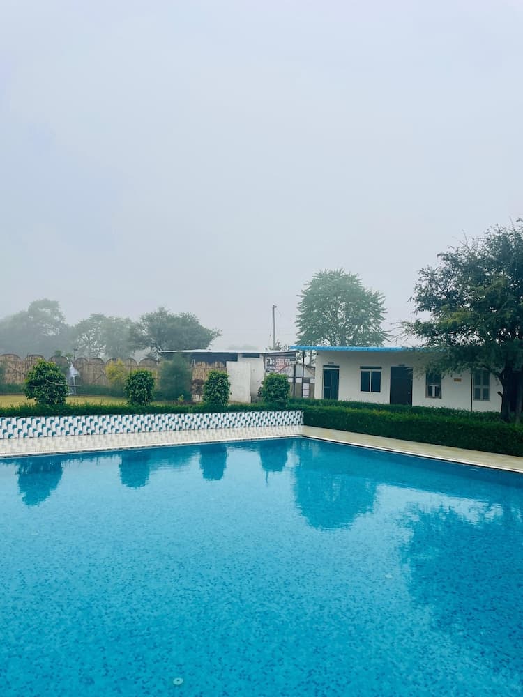 THE HILL VIEW - SWIMMING POOL & RESORT