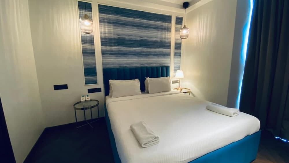 Palm Breeze Hotel - Colaba