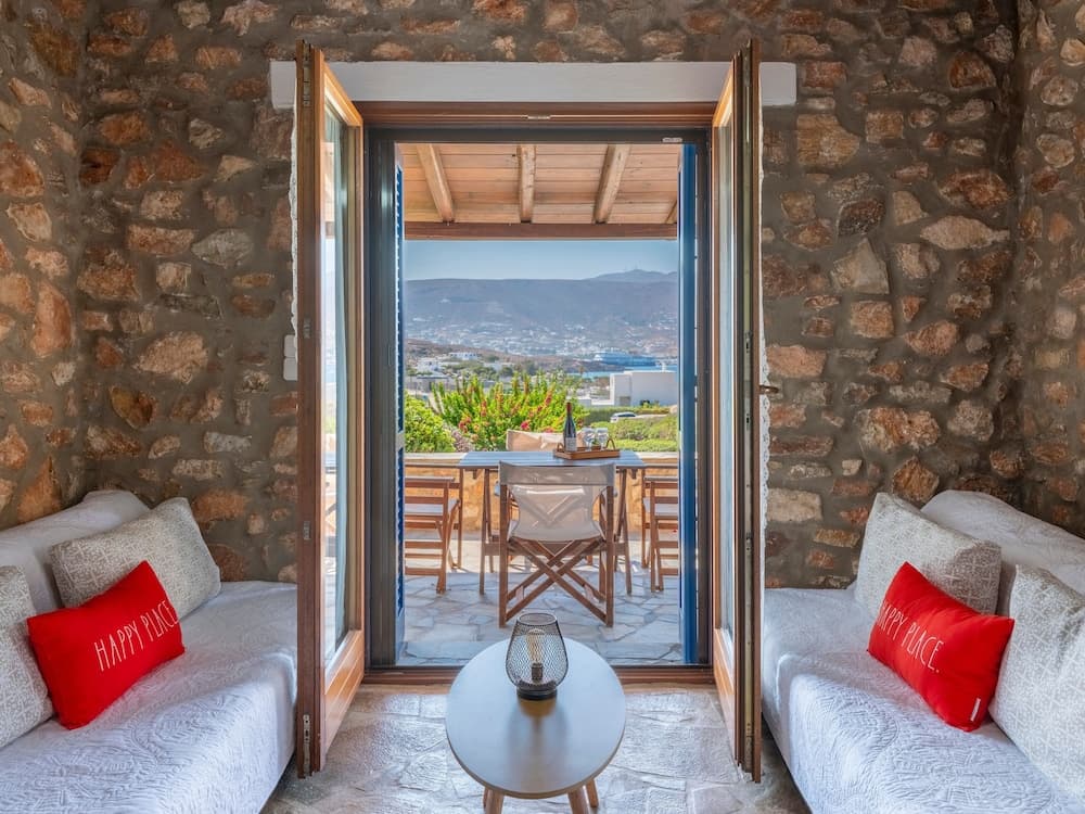 Elena's Traditional DreamHouse