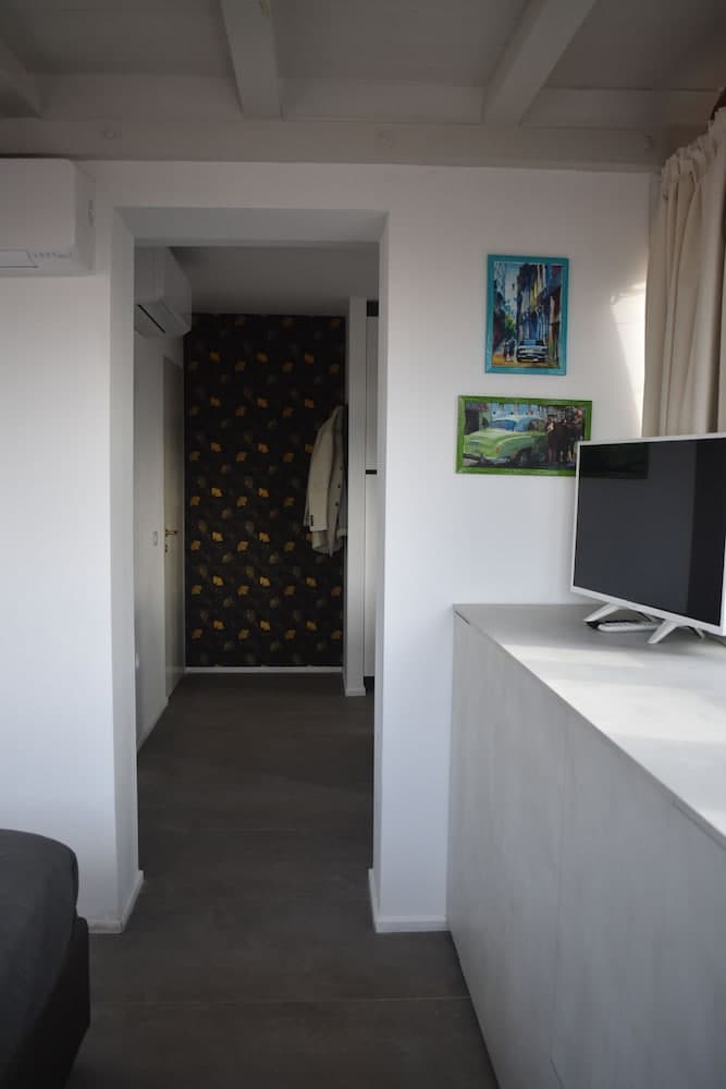 Path to Heaven by Ostia Beach