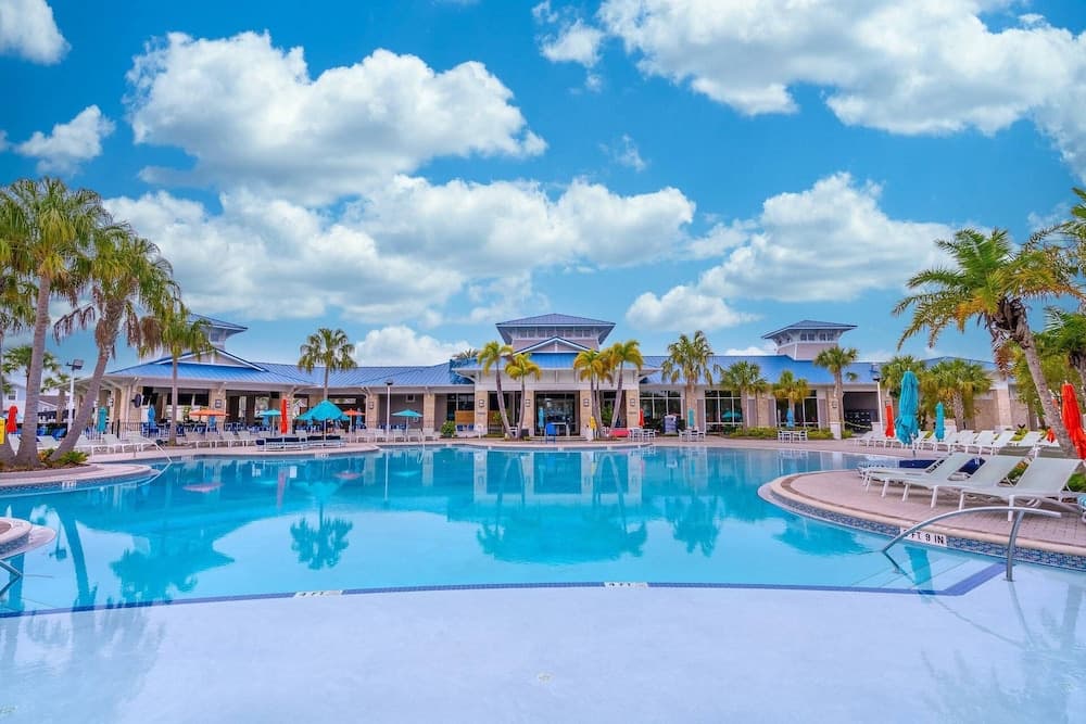 3285 Windsor Island