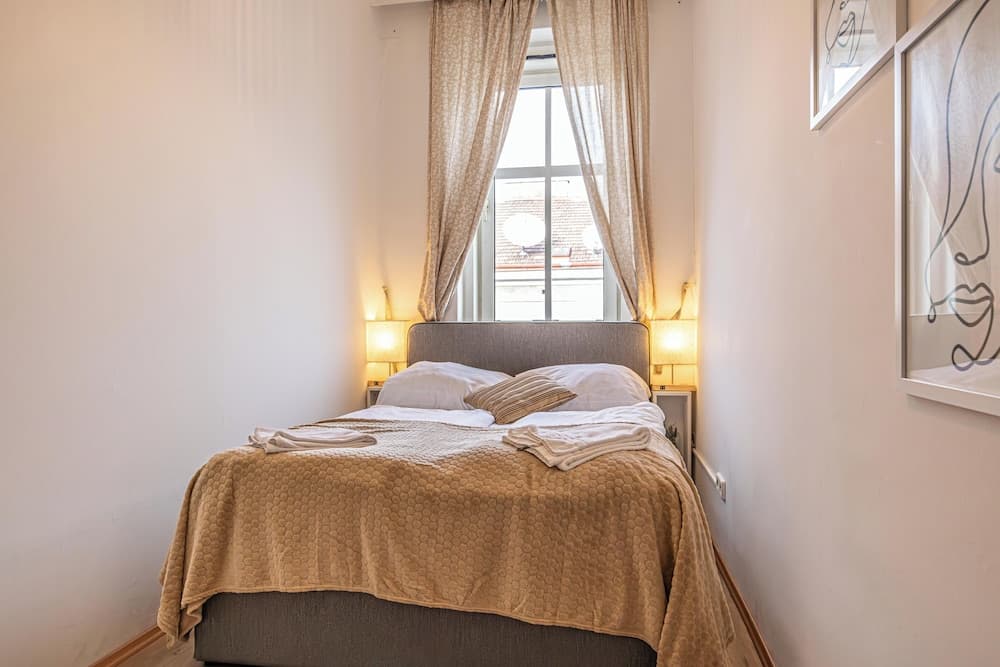 Amazing 1BR-1LR Apt. 7-Min to Stadthalle