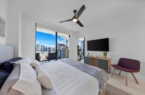 DTW Miami Luxury 1BR with Urban Views