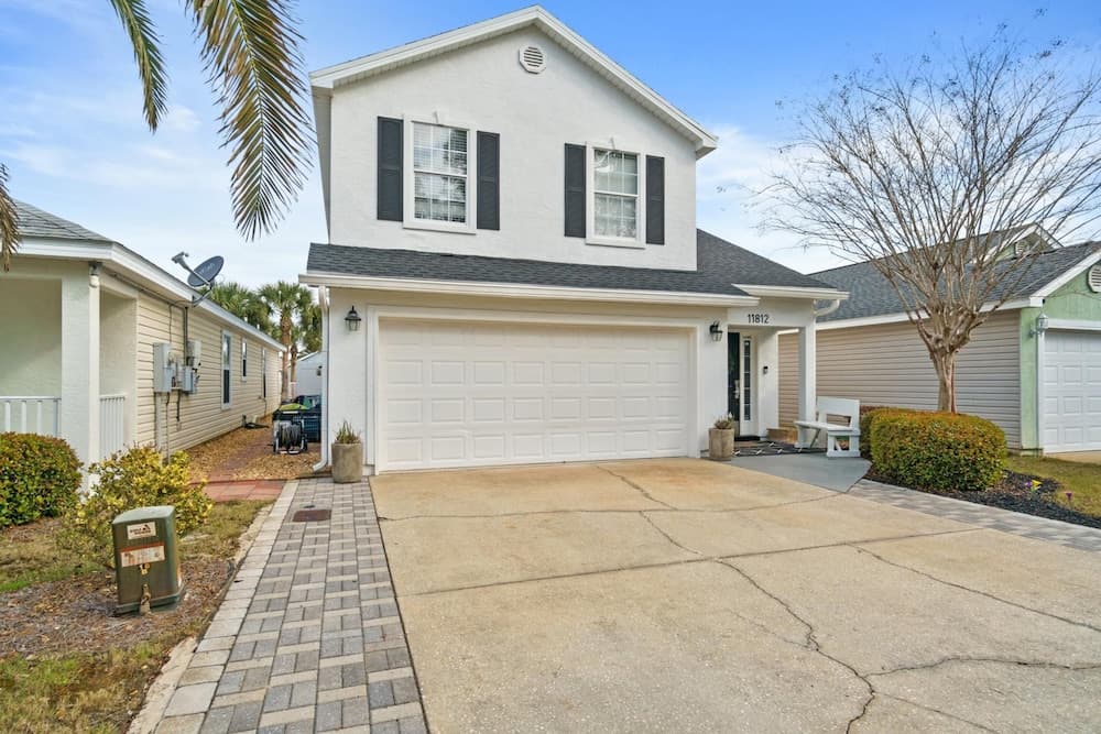 Beach House - Paradise Palace by PHG