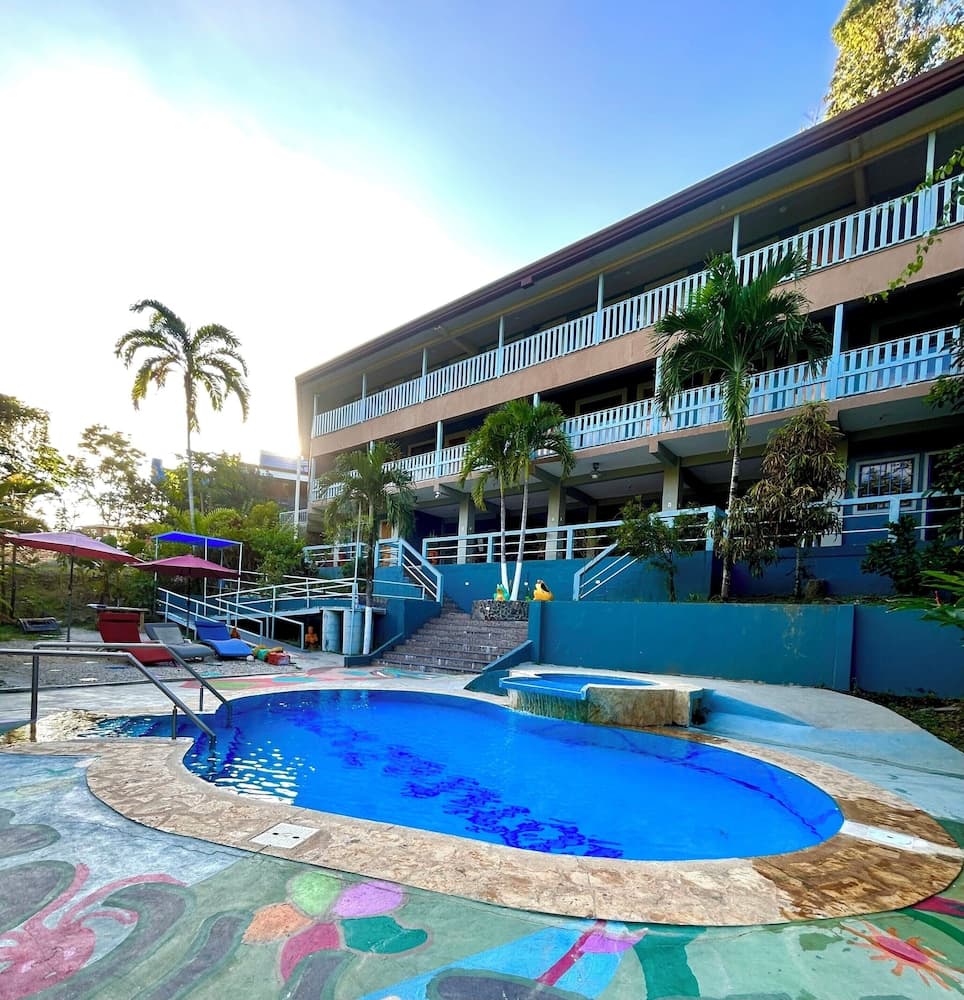 Konaklama yerinin ön cephesi