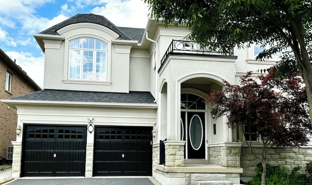 Cozy 2BR Retreat - Comfort & Convenience