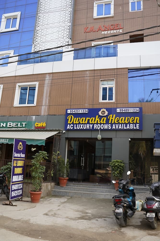 Dwaraka Heaven Luxury rooms