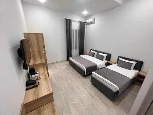 Rever Hotel