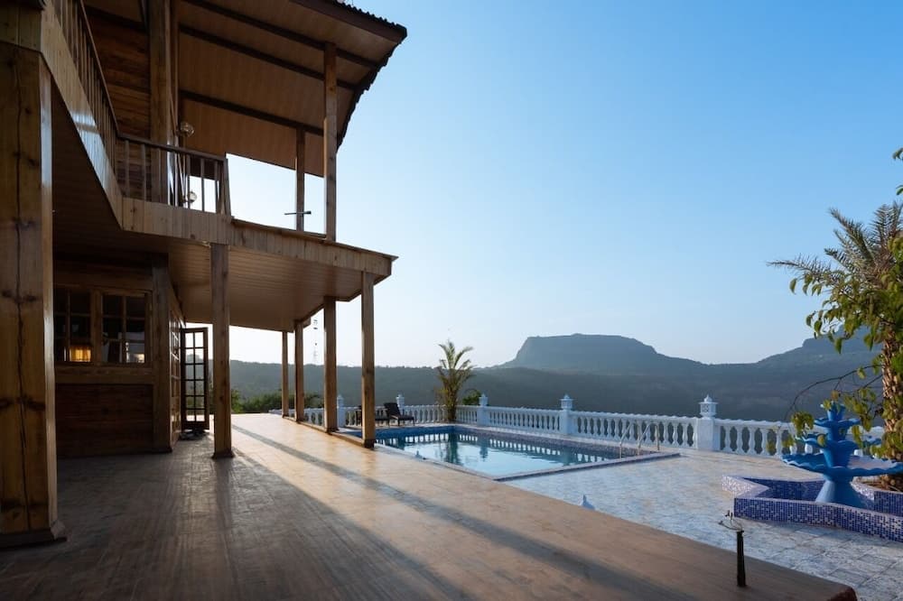 Amarjas Sierra Vista