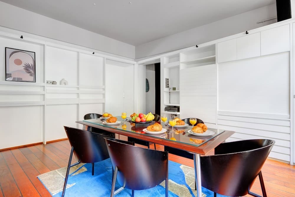 Le Marais & Place de la Republique 3BR