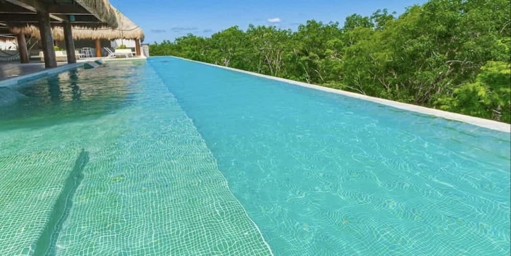 2 BR Amazing Pool Top Amenities Wifi 2FL Gym