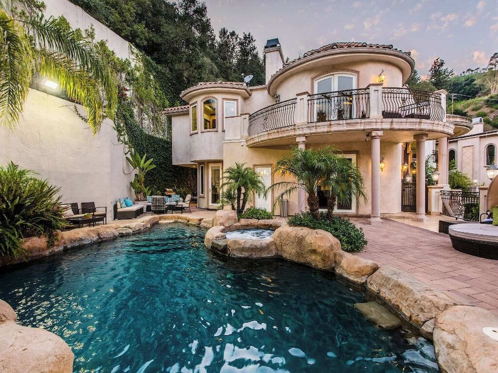 Robmar Mansion - Beverly Hills Mediterranean Estate With Pool & Sport Court