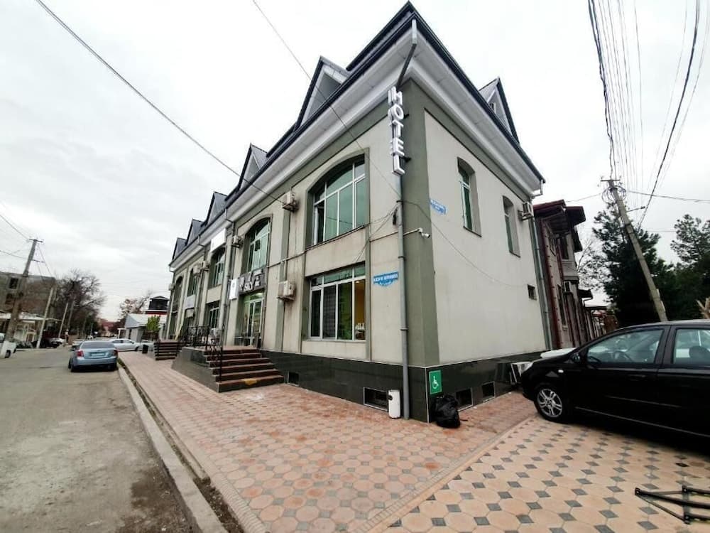 Shosh Boutique Hotel